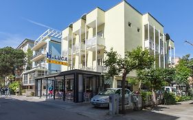 Hotel Luca  2*